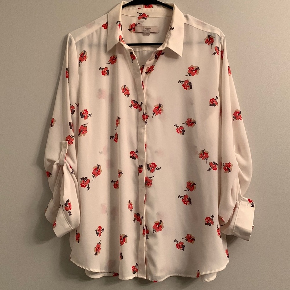 💔50% off - Pink floral LOFT blouse